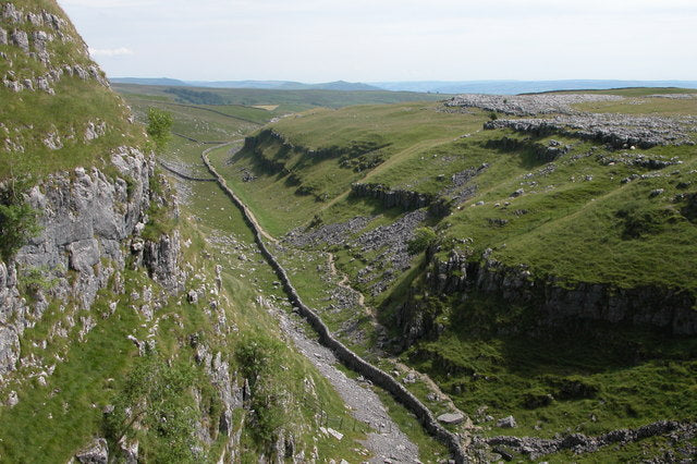 Hike these National Trails and Stay at YHA for less
