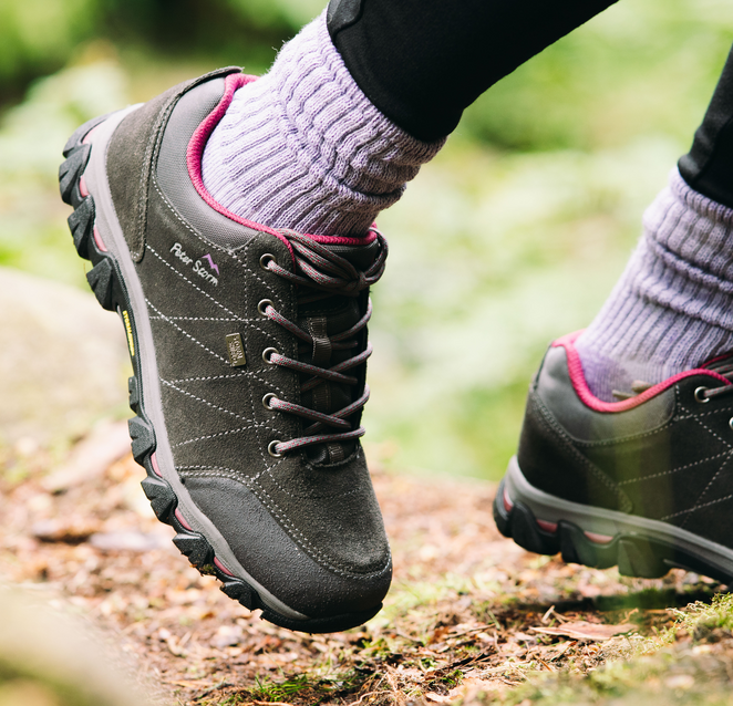 A Guide to Choosing Walking Socks