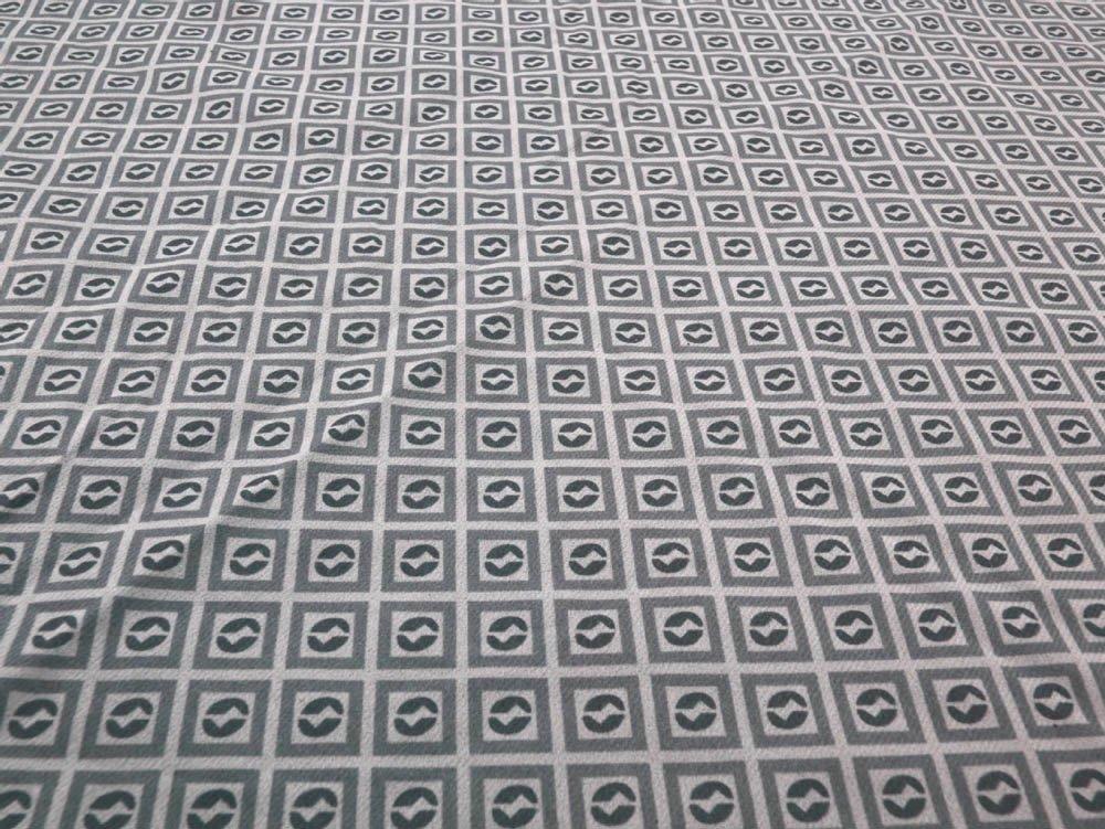 Birdland 3 Carpet