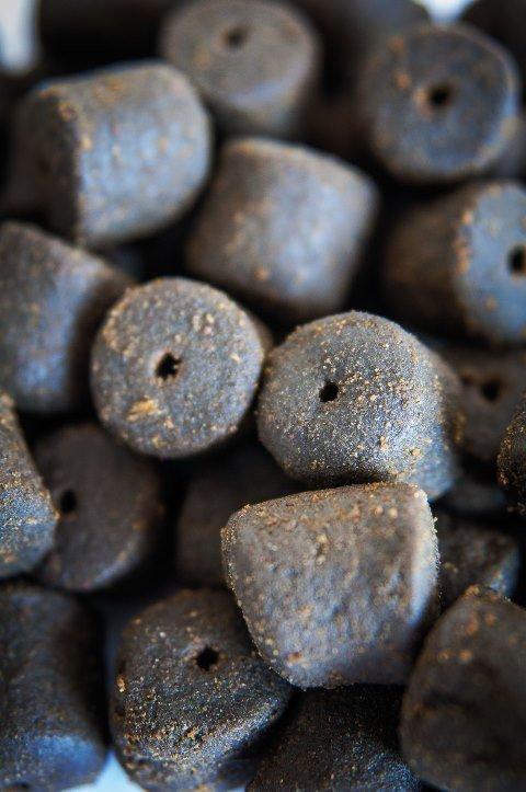 Drilled Halibut Carp Pellets 20mm