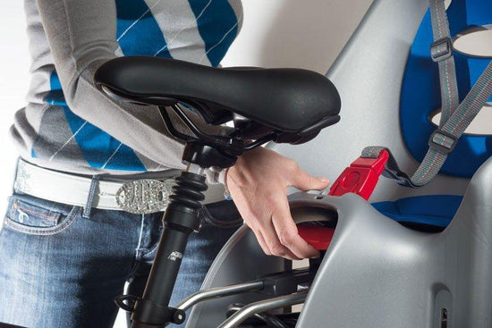 "Eggy Relax" Reclining Child Seat