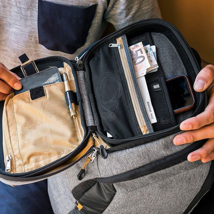 Transfer 28L Travel Pack v3