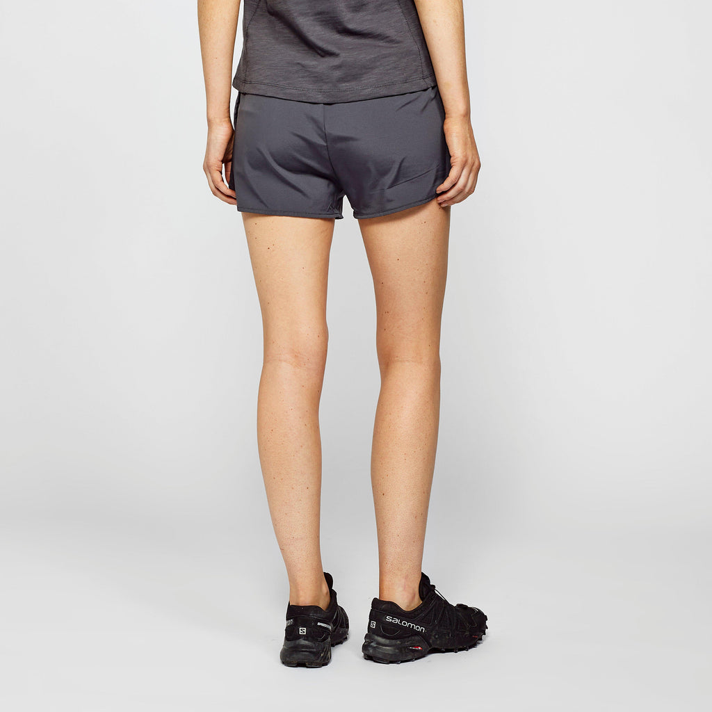 Women’s Outrun Two-Layer Shorts