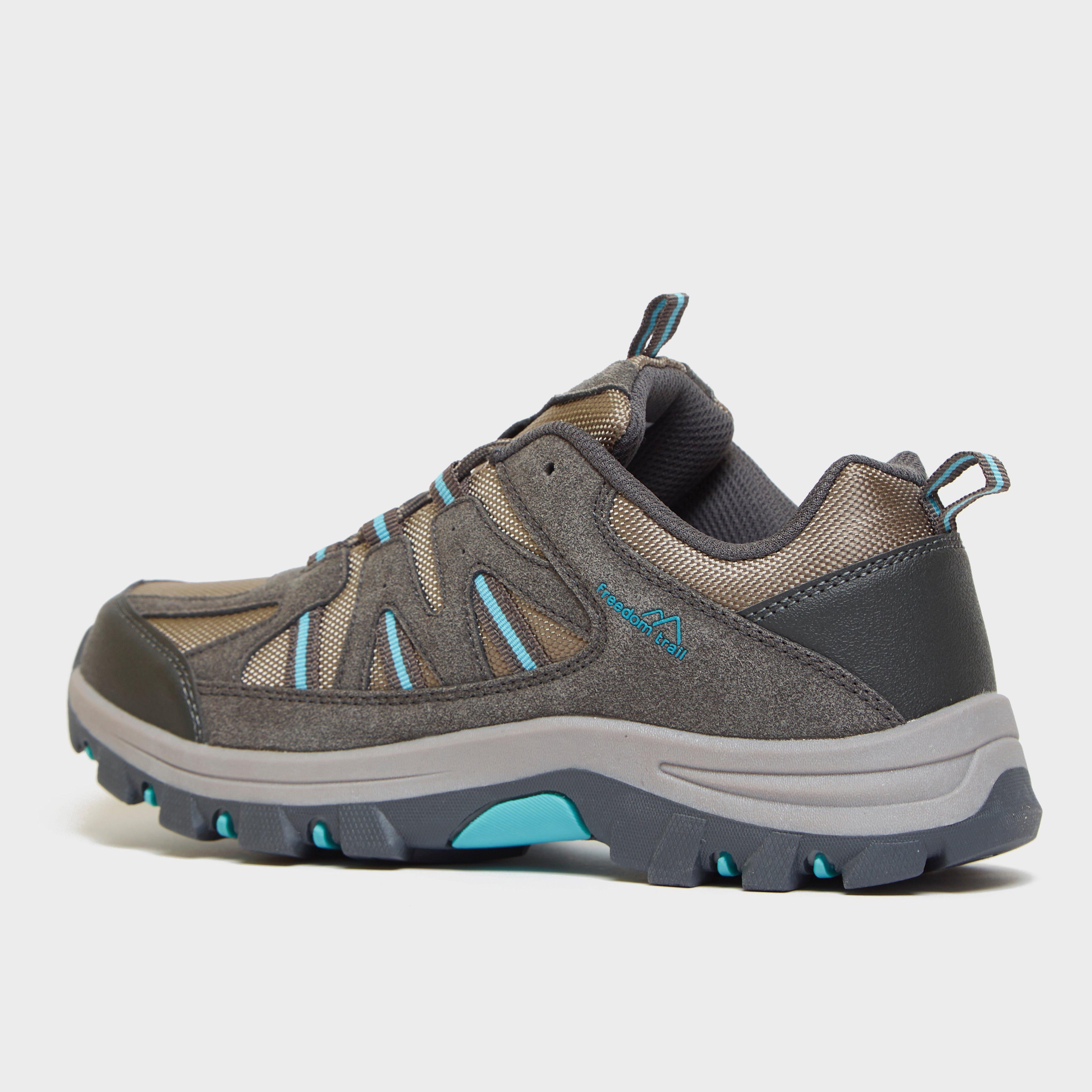 Women's Buxton Walking Shoes