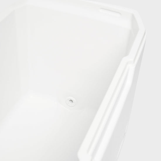 70QT Xtreme® Marine Cooler