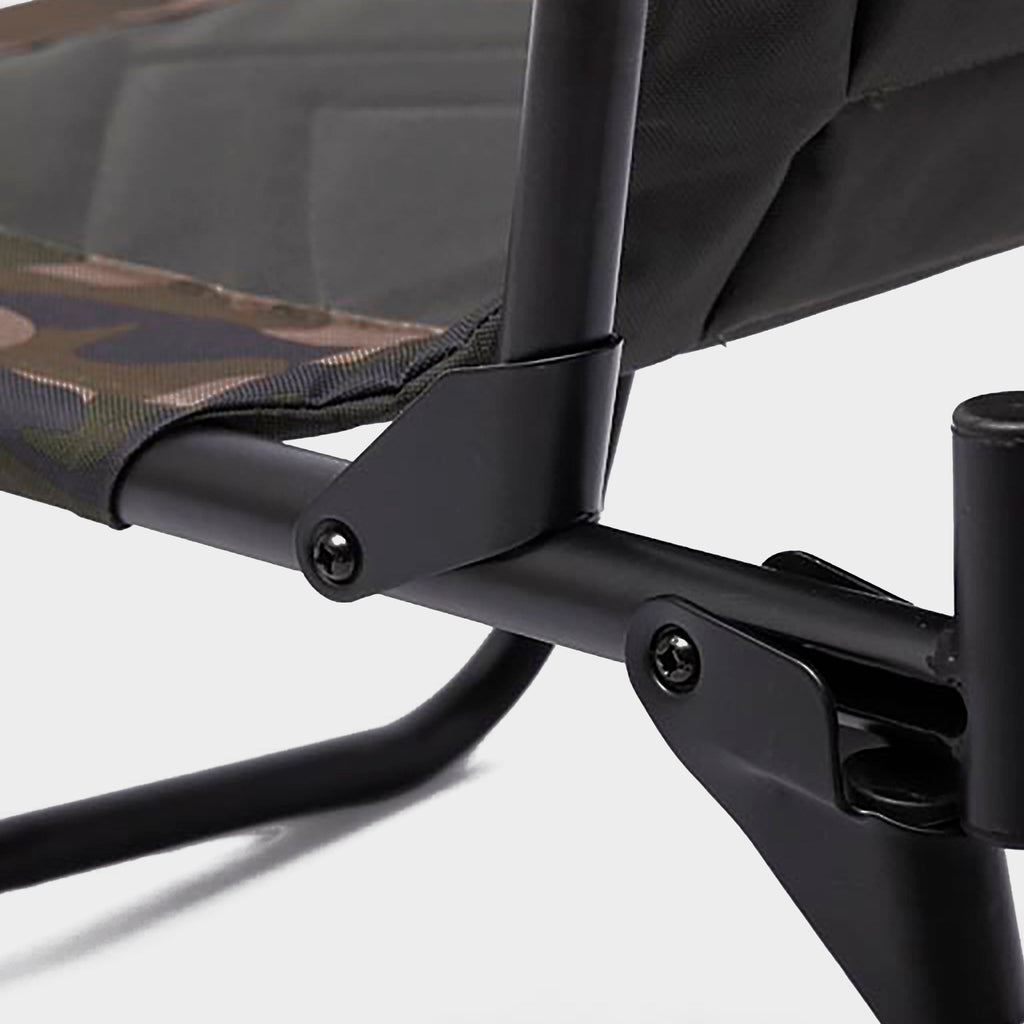 Avenger Guest Camo Chair
