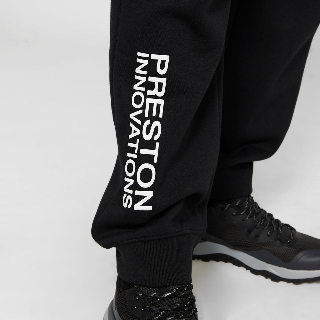 Joggers in Black