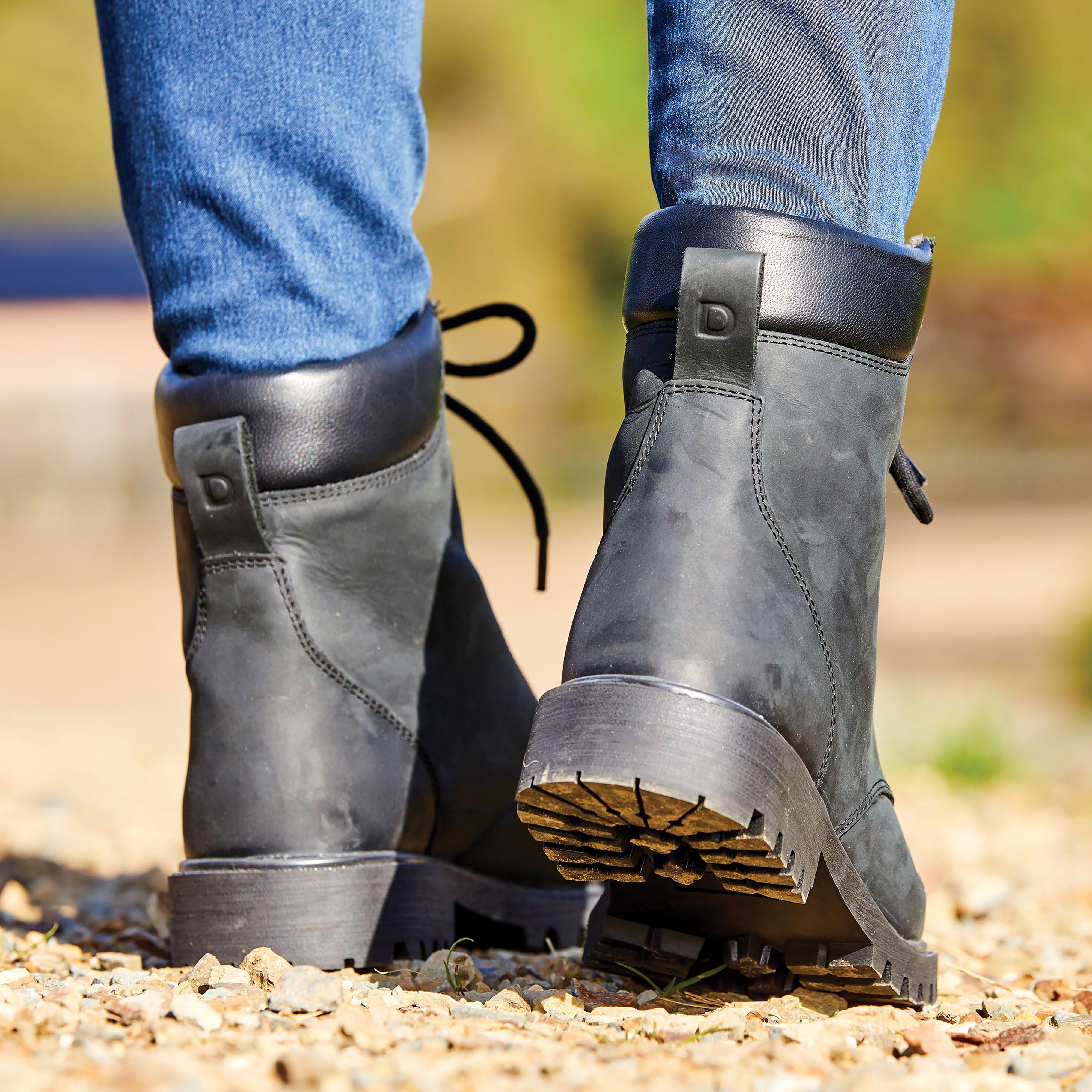 Women's Venturer Lace Boots