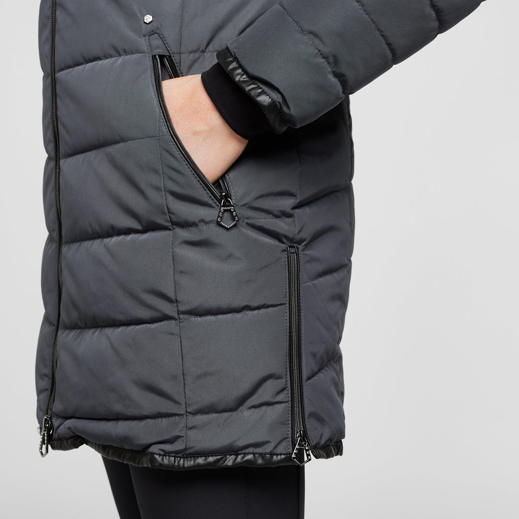 Women's Striking Waterproof Insulated Ski Jacket