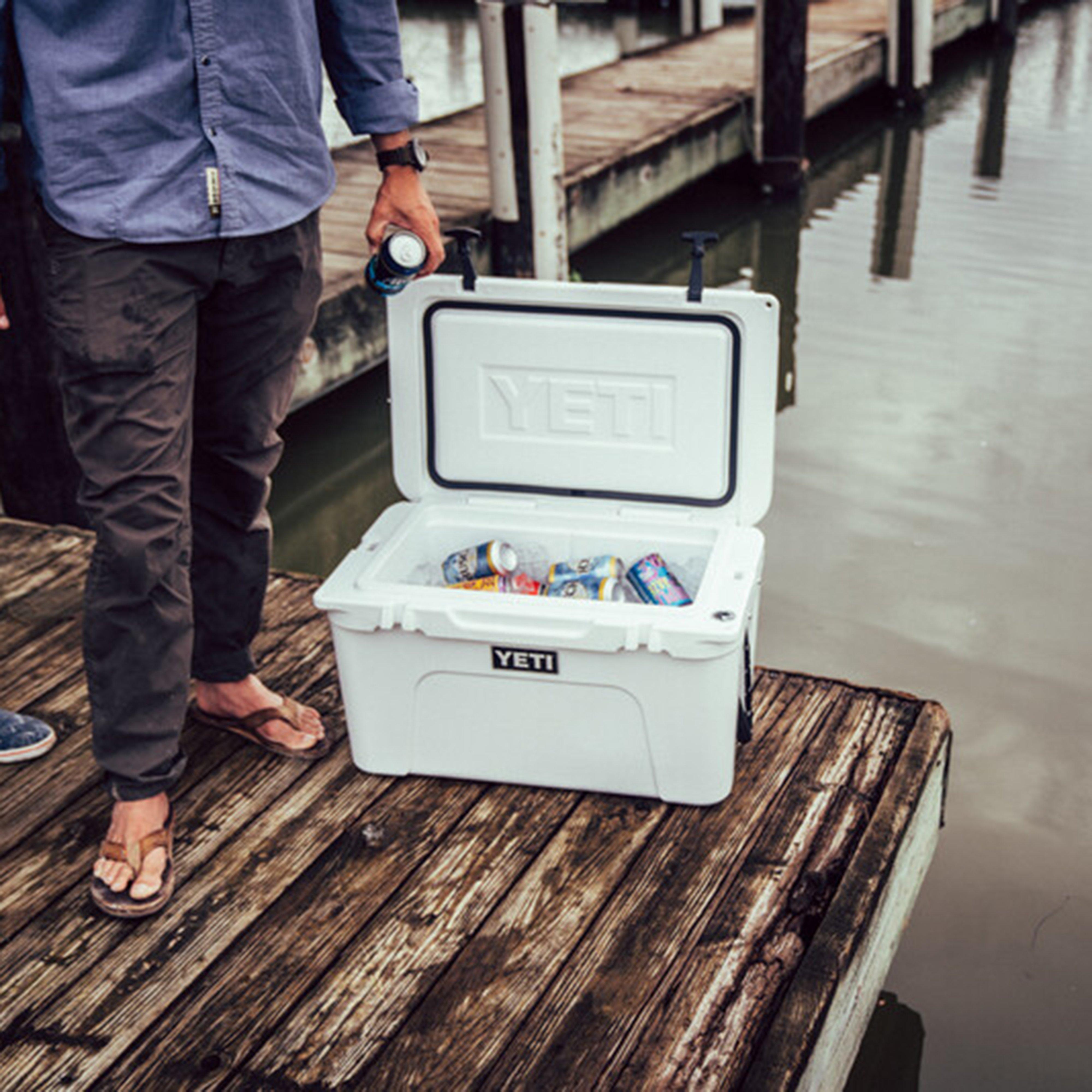 Tundra® 45 Cool Box