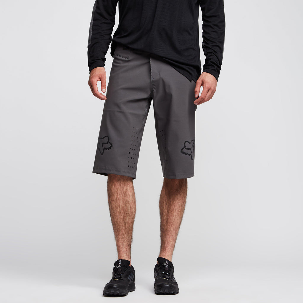 Men’s Defend Shorts