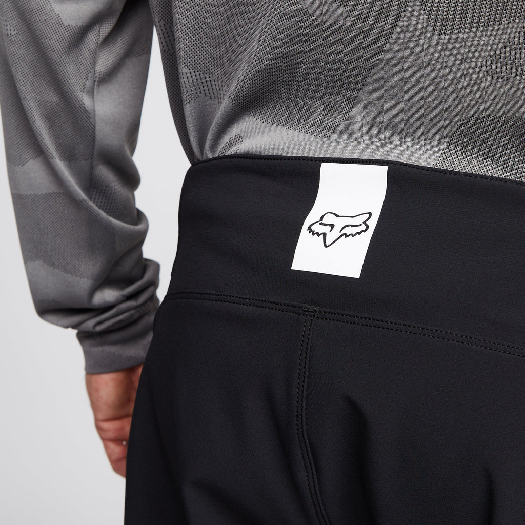 Men’s Defend Shorts