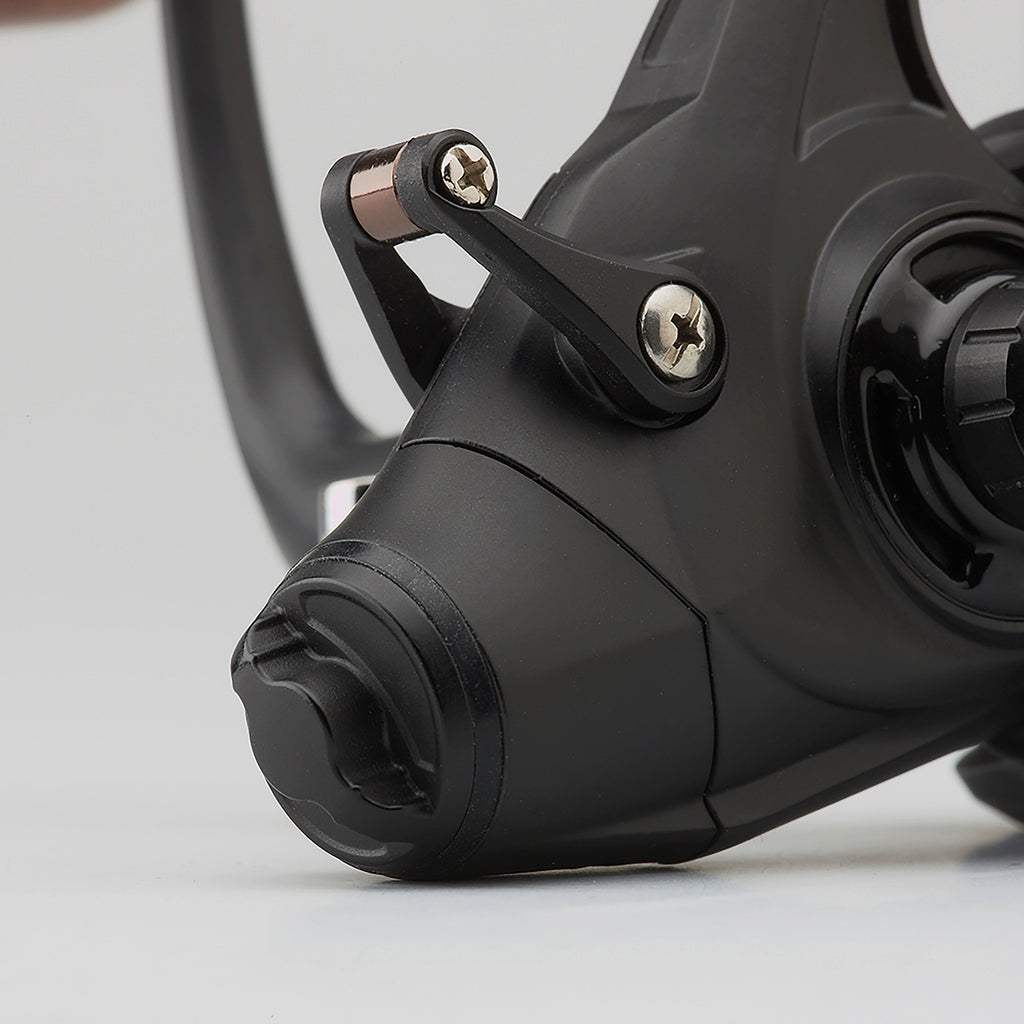 Avenger Baitfeeder 5000