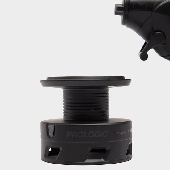 Avenger Baitfeeder 6000