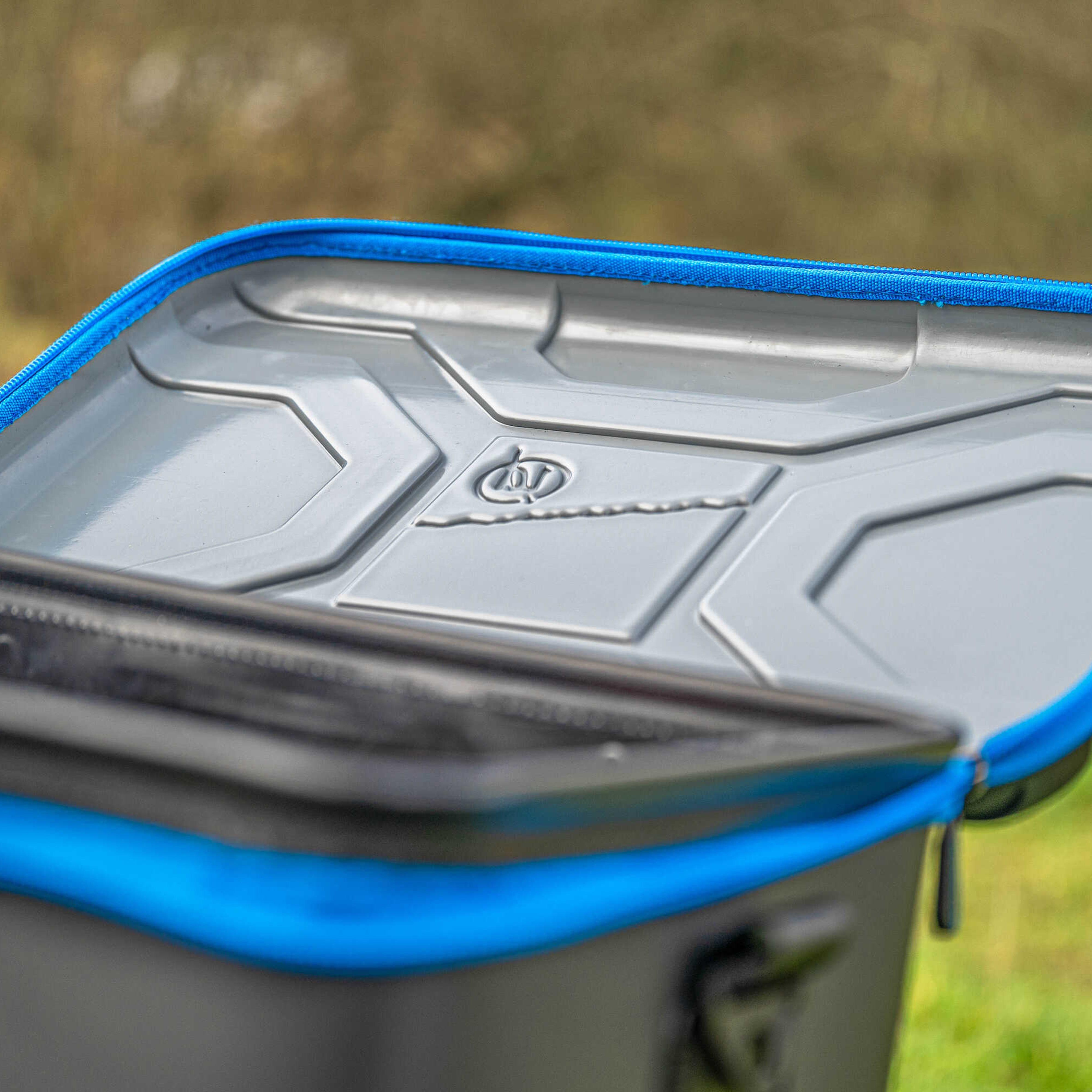 Hardcase Tackle Safe – Standard