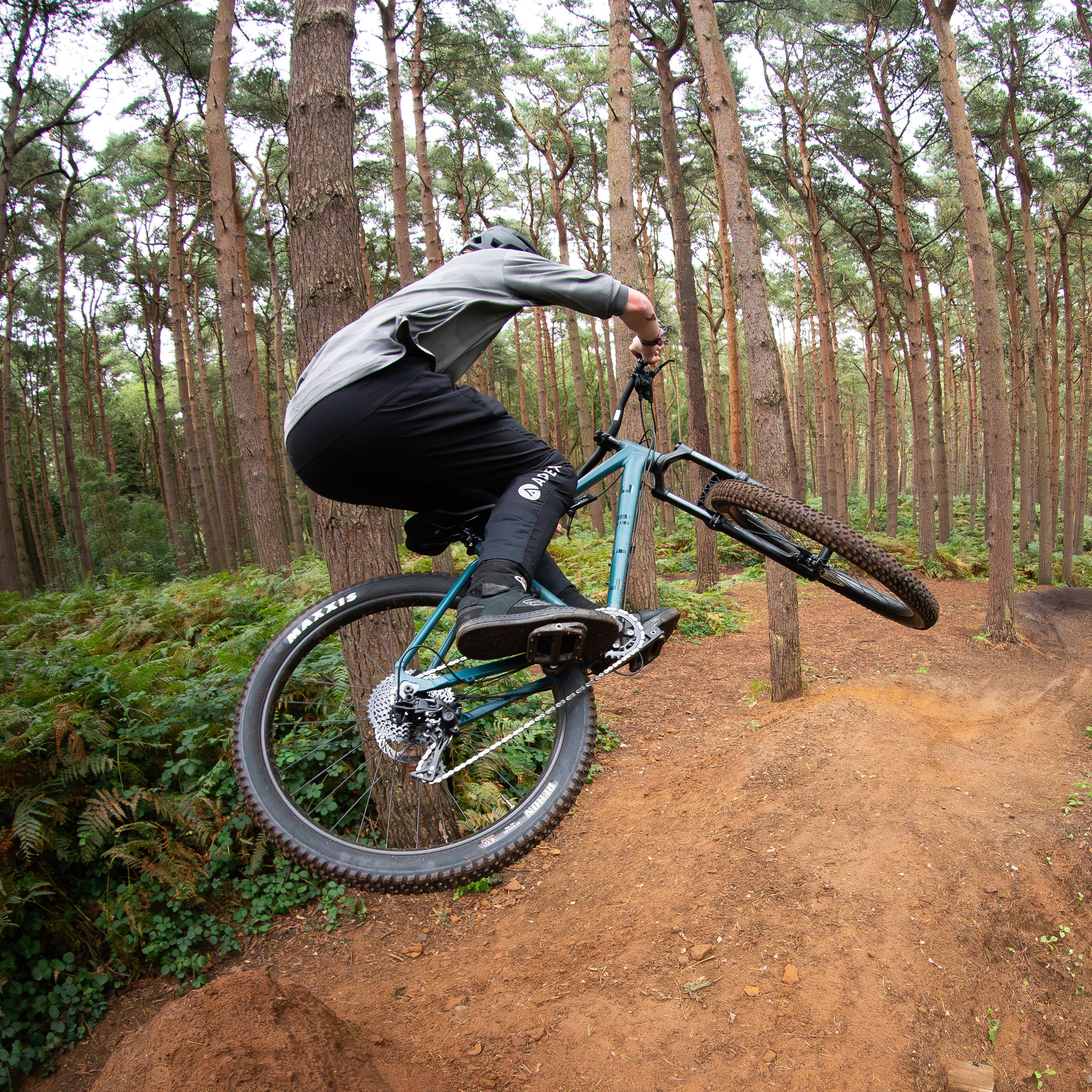 Line T3 27.5" Hardtail Mountain Bike