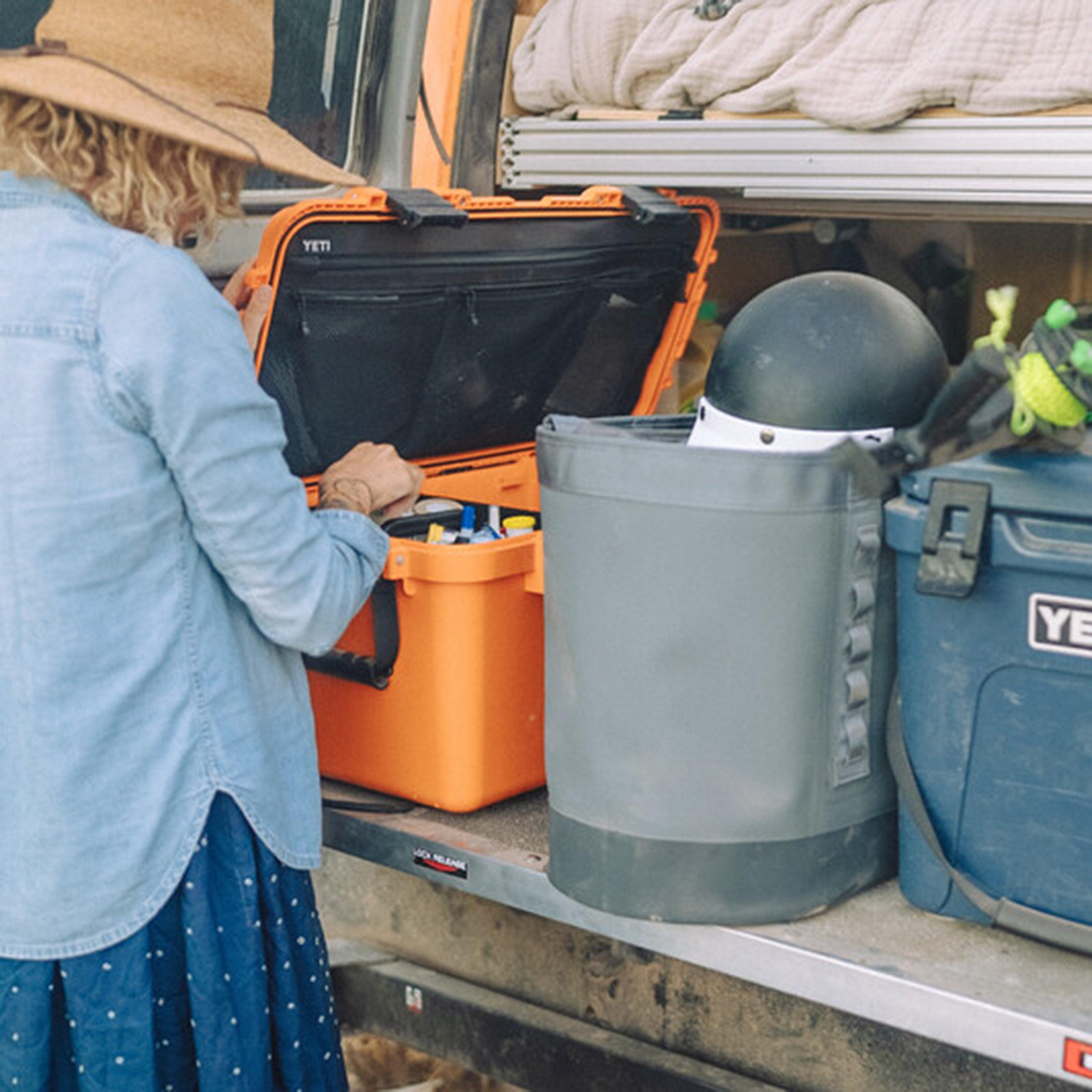 Roadie® 24 Cool Box