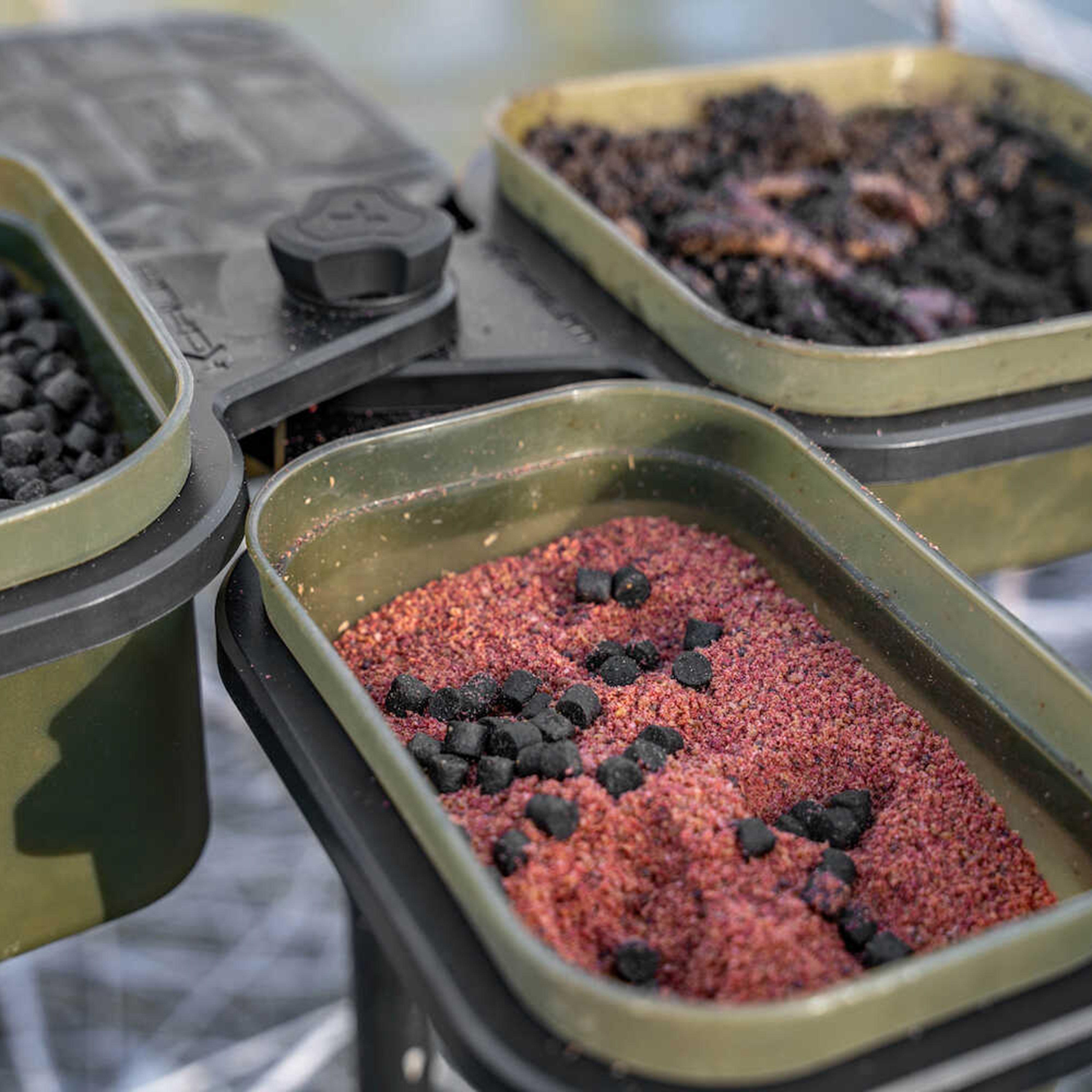 Compact Bait Waiter Set