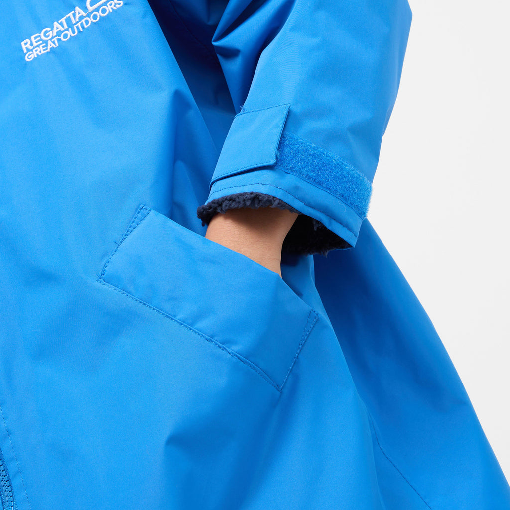 Kids’ Waterproof Changing Robe