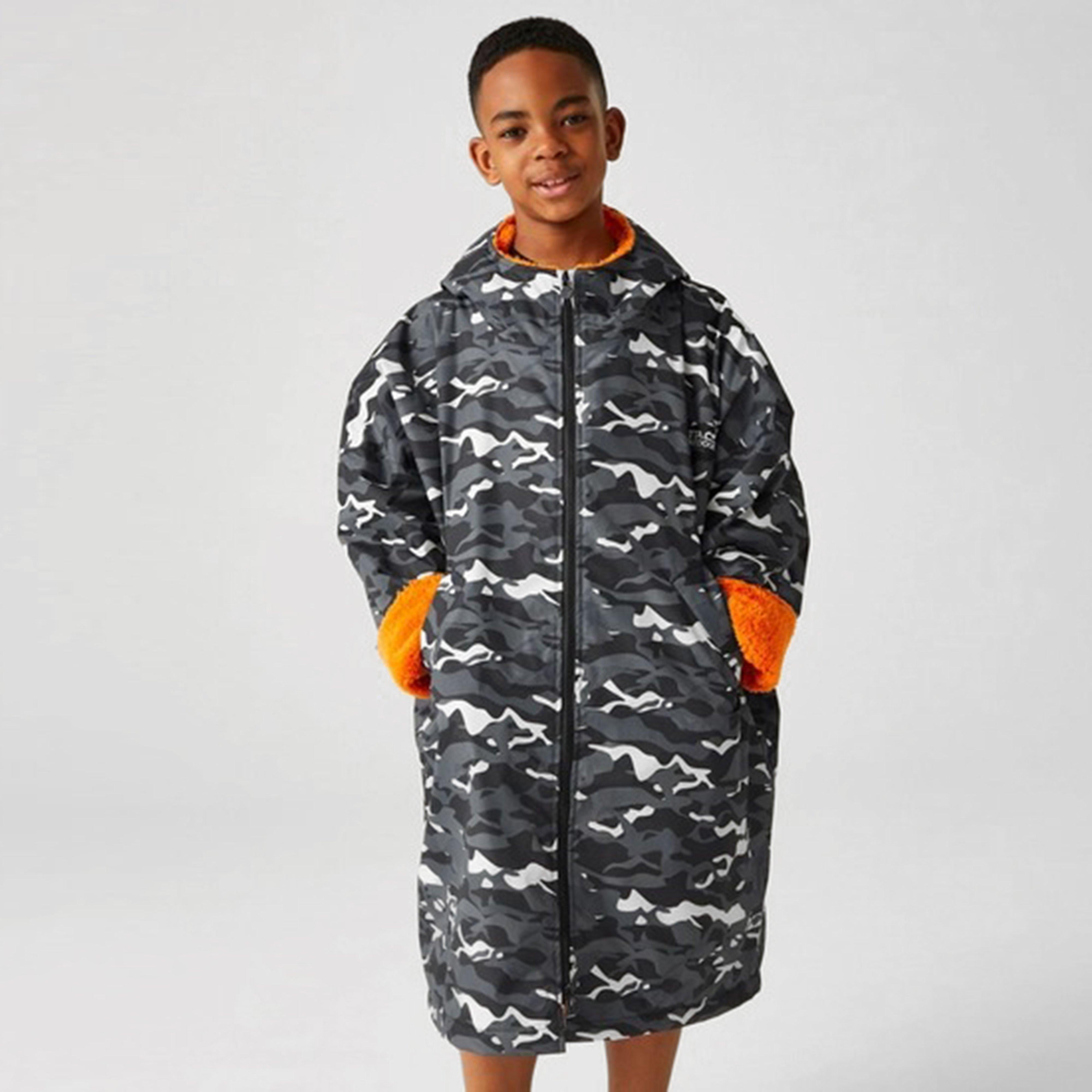 Kids’ Waterproof Changing Robe