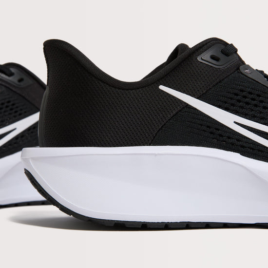 Men’s Quest 6 Road Running Shoe