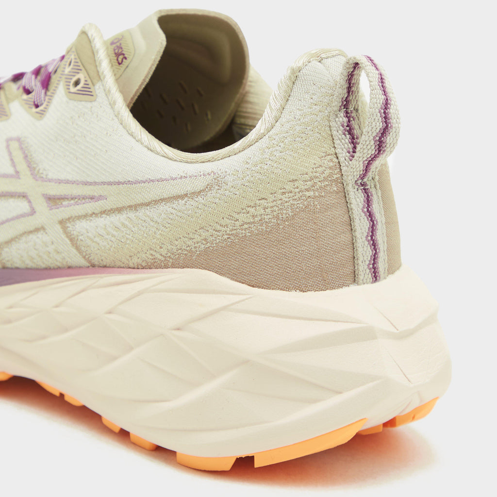 Women’s Novablast 4 TR Running Shoes