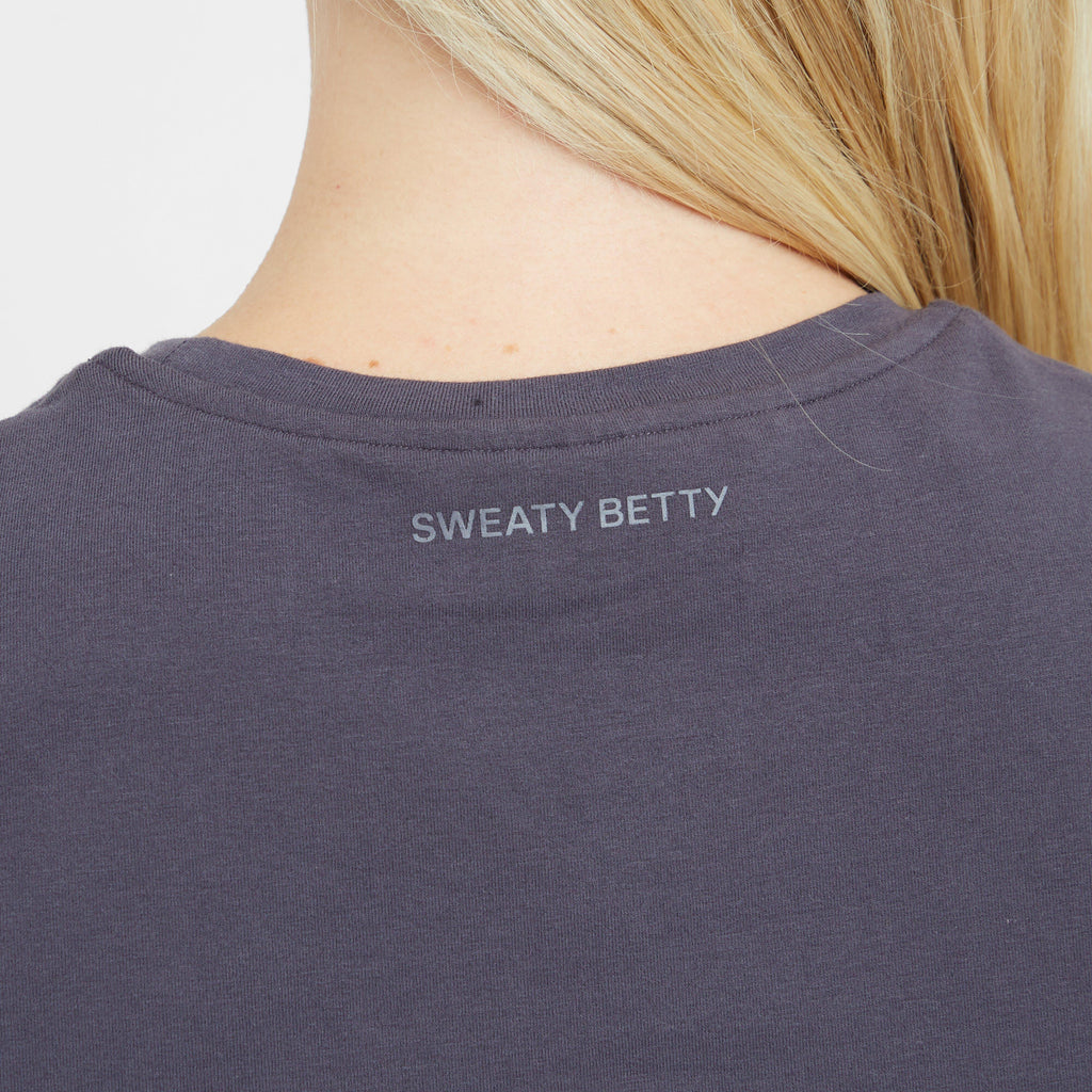Women’s Essential Sculpt Short Sleeve T-Shirt