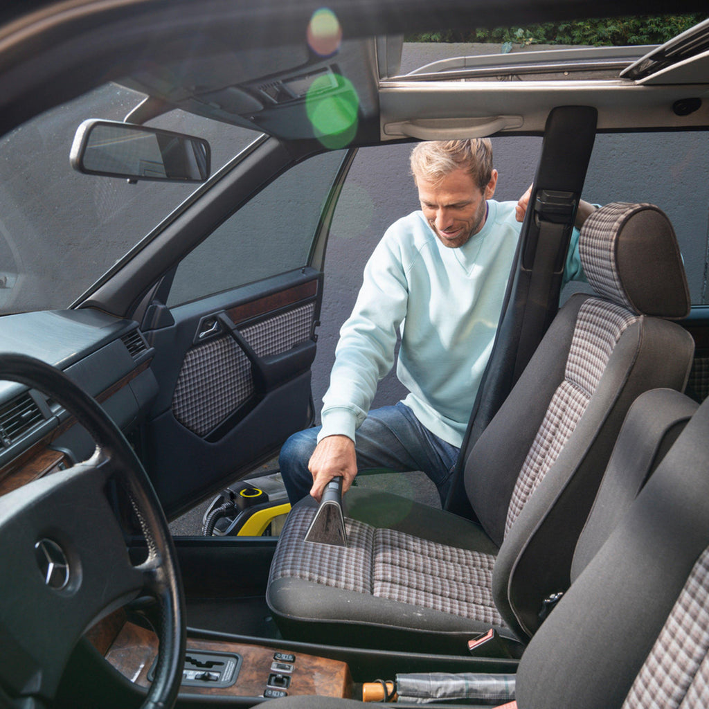 Cordless SE 3-18 Compact Spot Cleaner