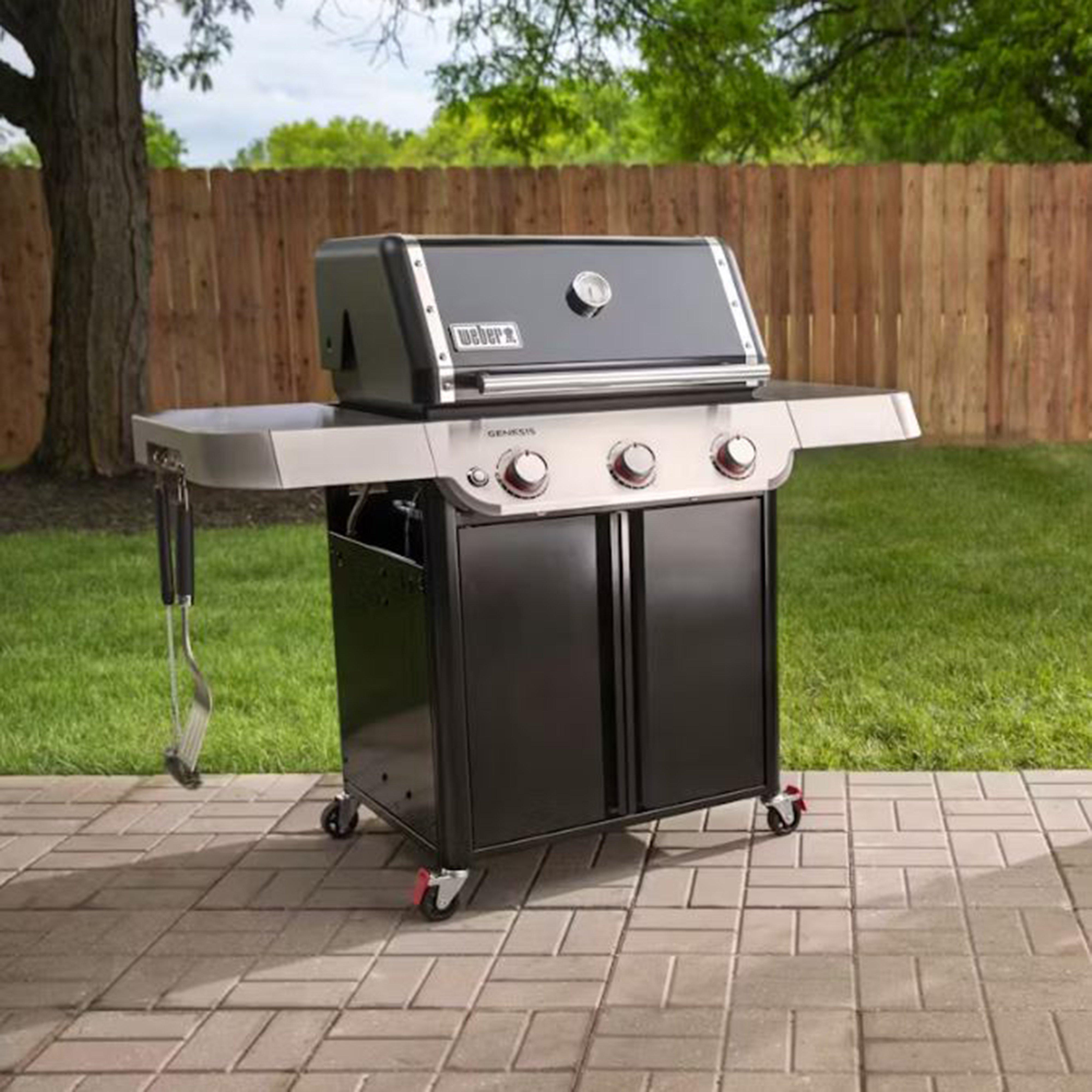 Genesis E-315 Gas Barbecue