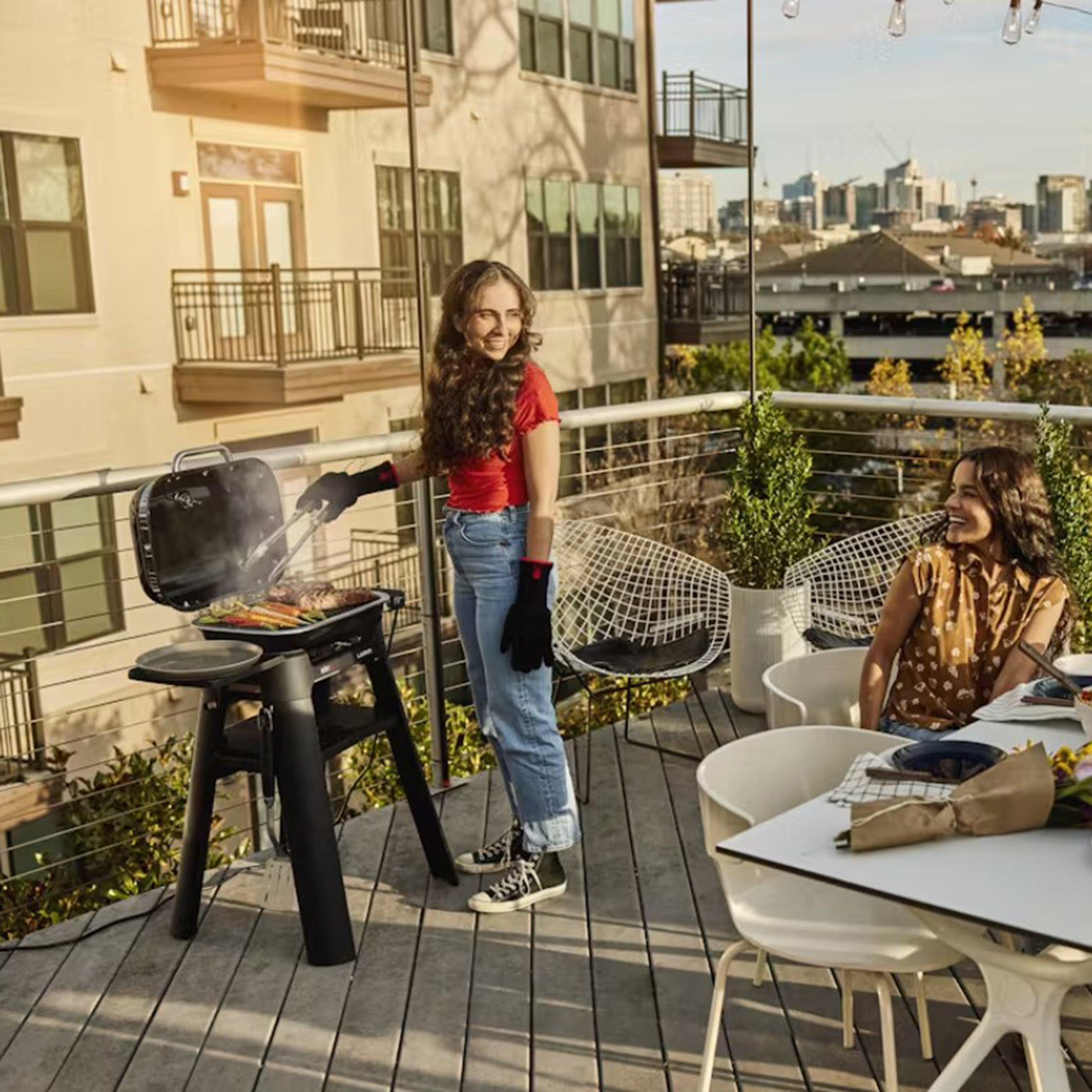 Lumin Compact Electric Barbecue