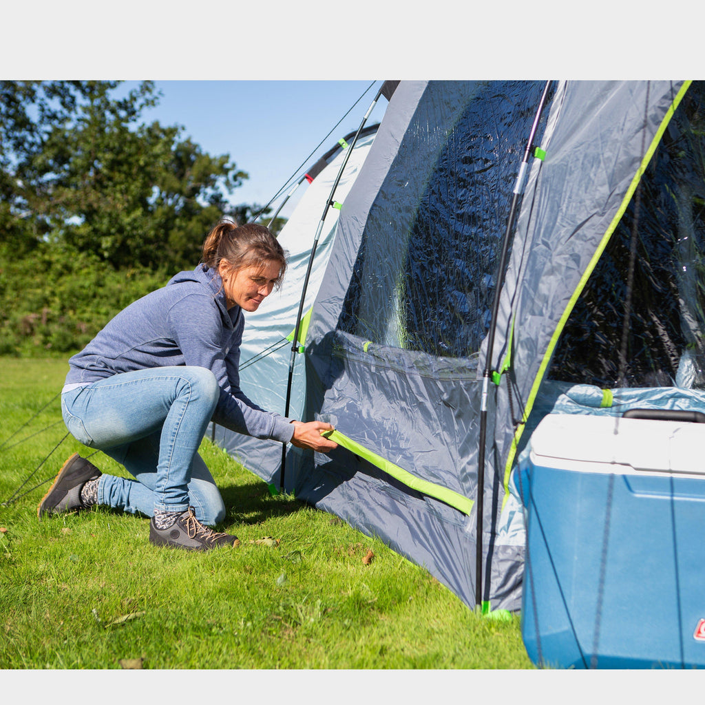 Refurbished Meadowood 4 Person Tent with Blackout Bedrooms