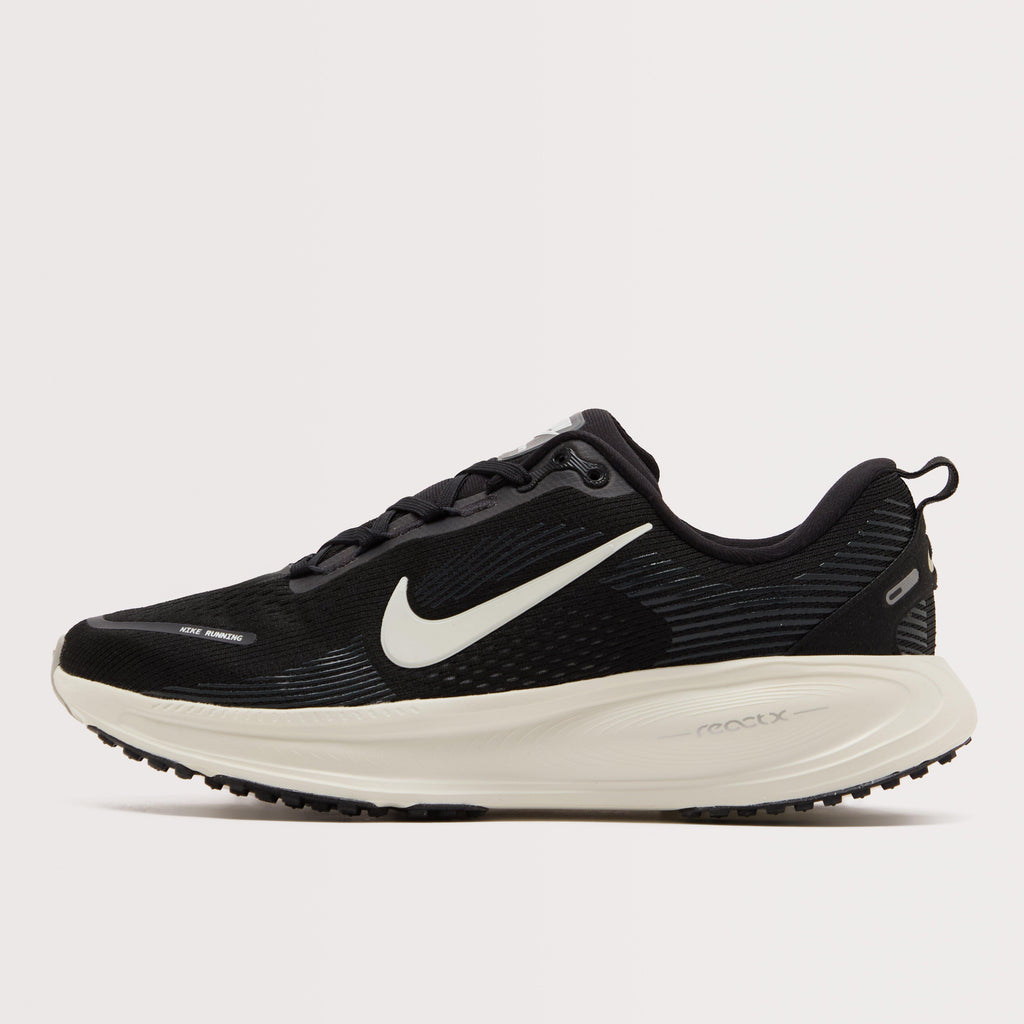 Older Kids’ Vomero 18 Road Running Shoes
