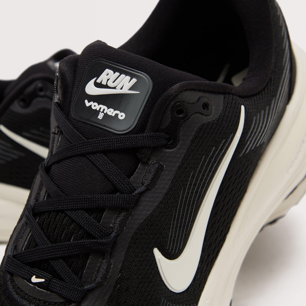 Older Kids’ Vomero 18 Road Running Shoes