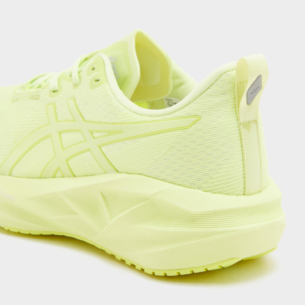 Men’s Novablast 5 Lite-Show Running Shoes