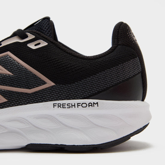 Women's Fresh Foam 520 V9 Running Shoes