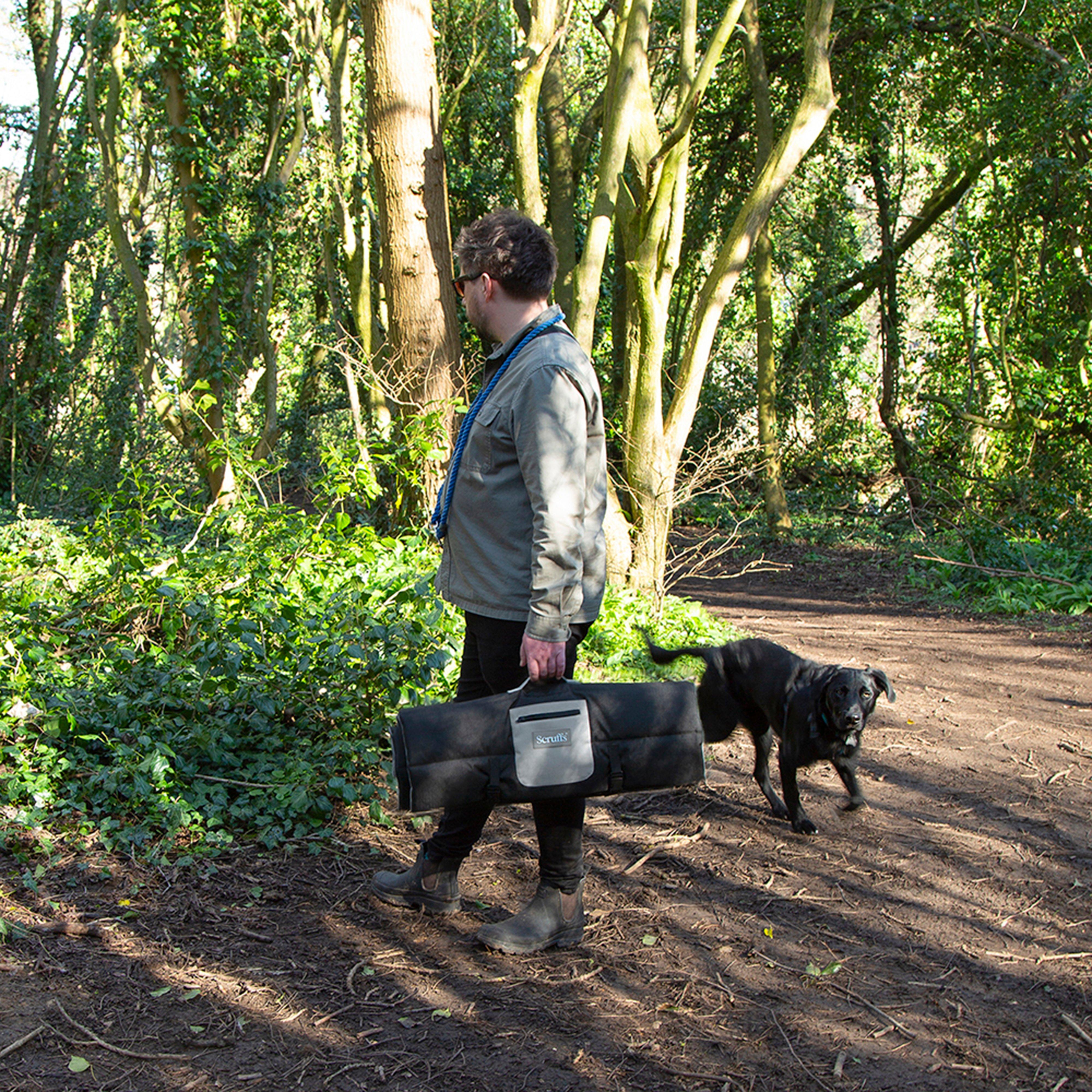 Expedition Roll Up Travel Pet Bed