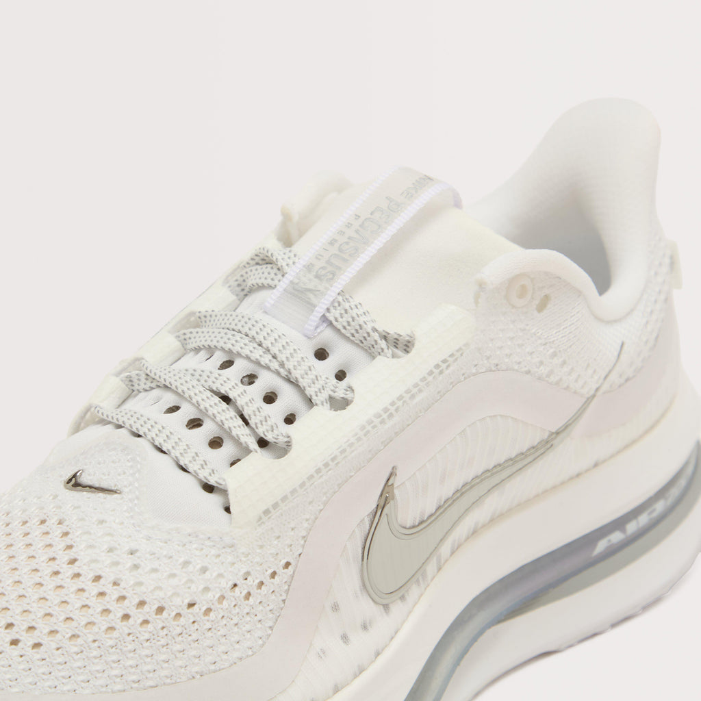 Women’s Pegasus Premium Running Shoe