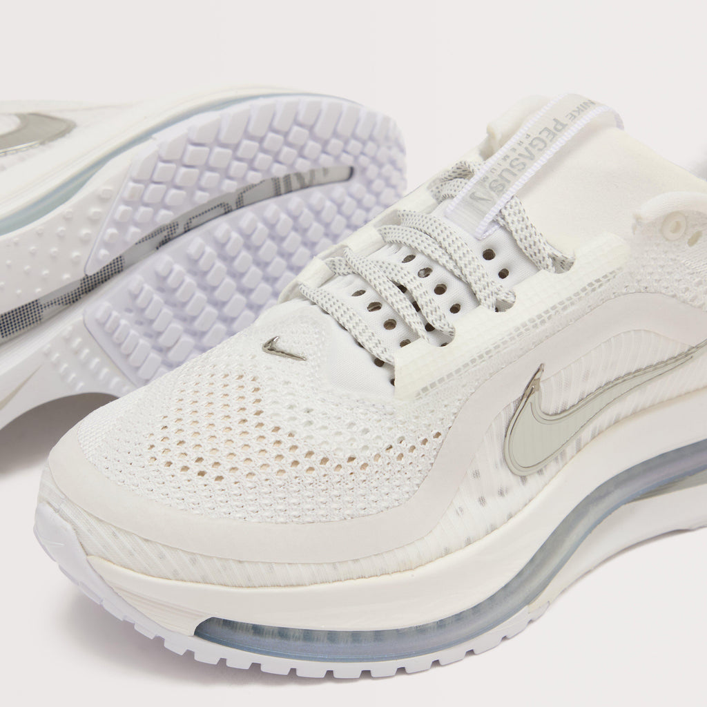 Women’s Pegasus Premium Running Shoe