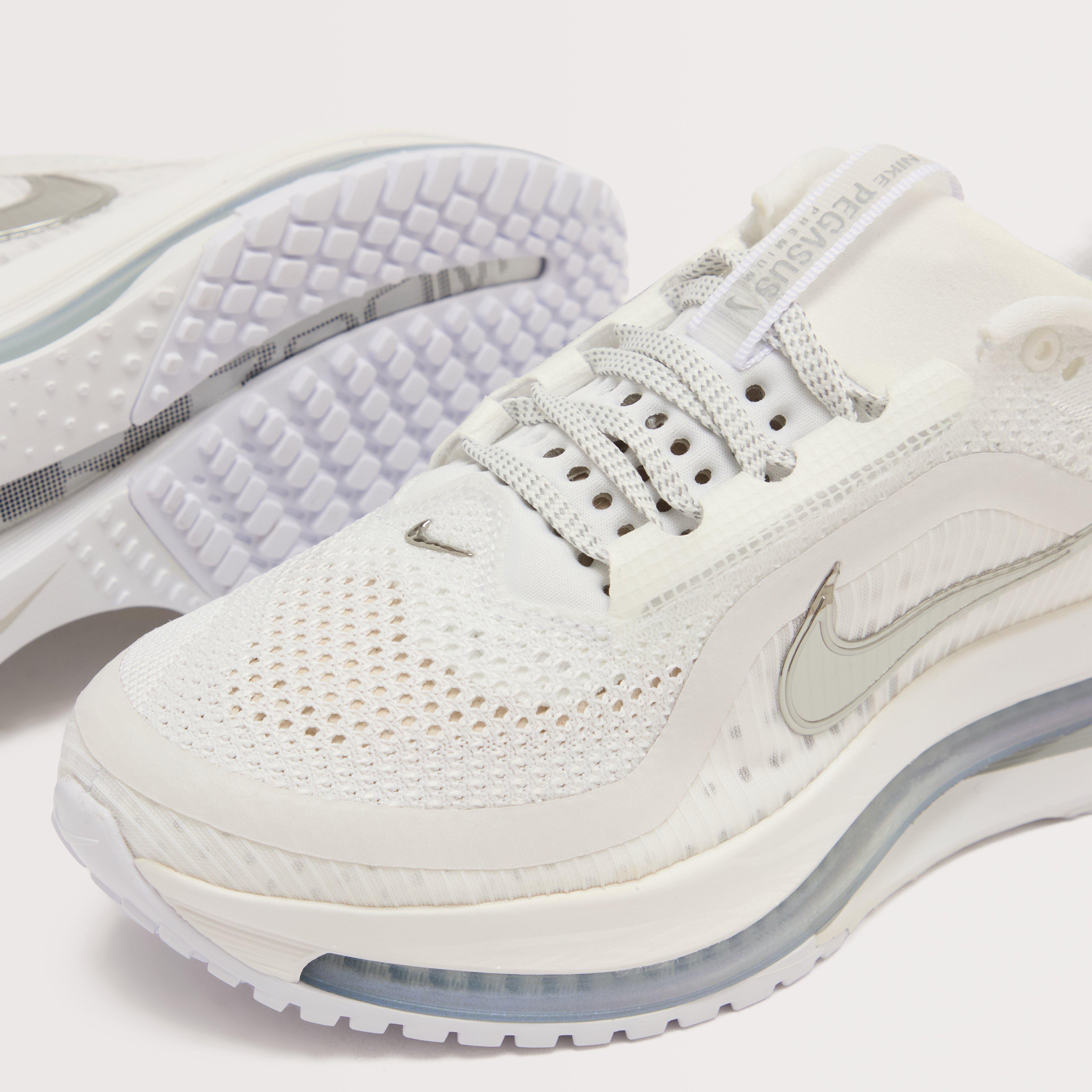 Women’s Pegasus Premium Running Shoe