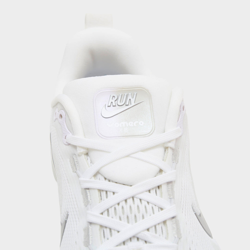 Women’s Vomero 18 Road Running Shoes
