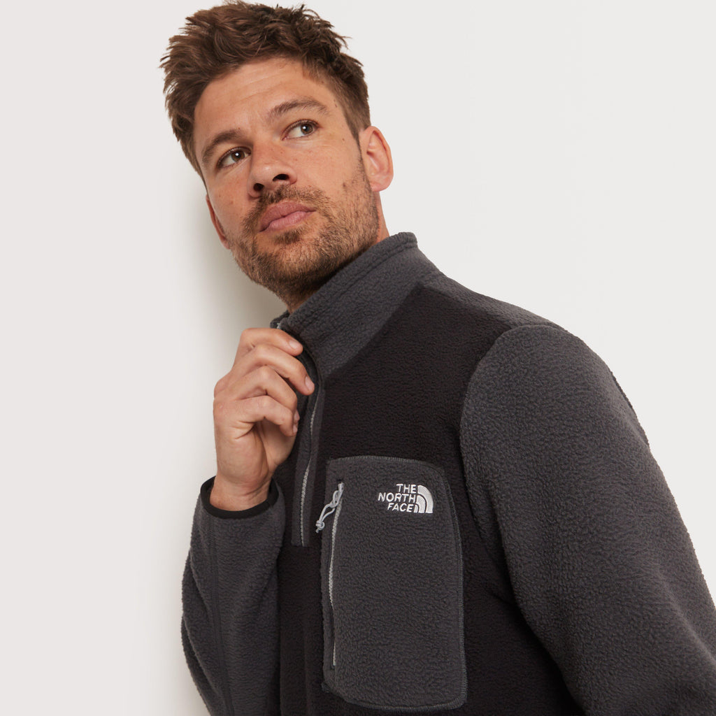 Yumiori 1/4 Zip Sweatshirt