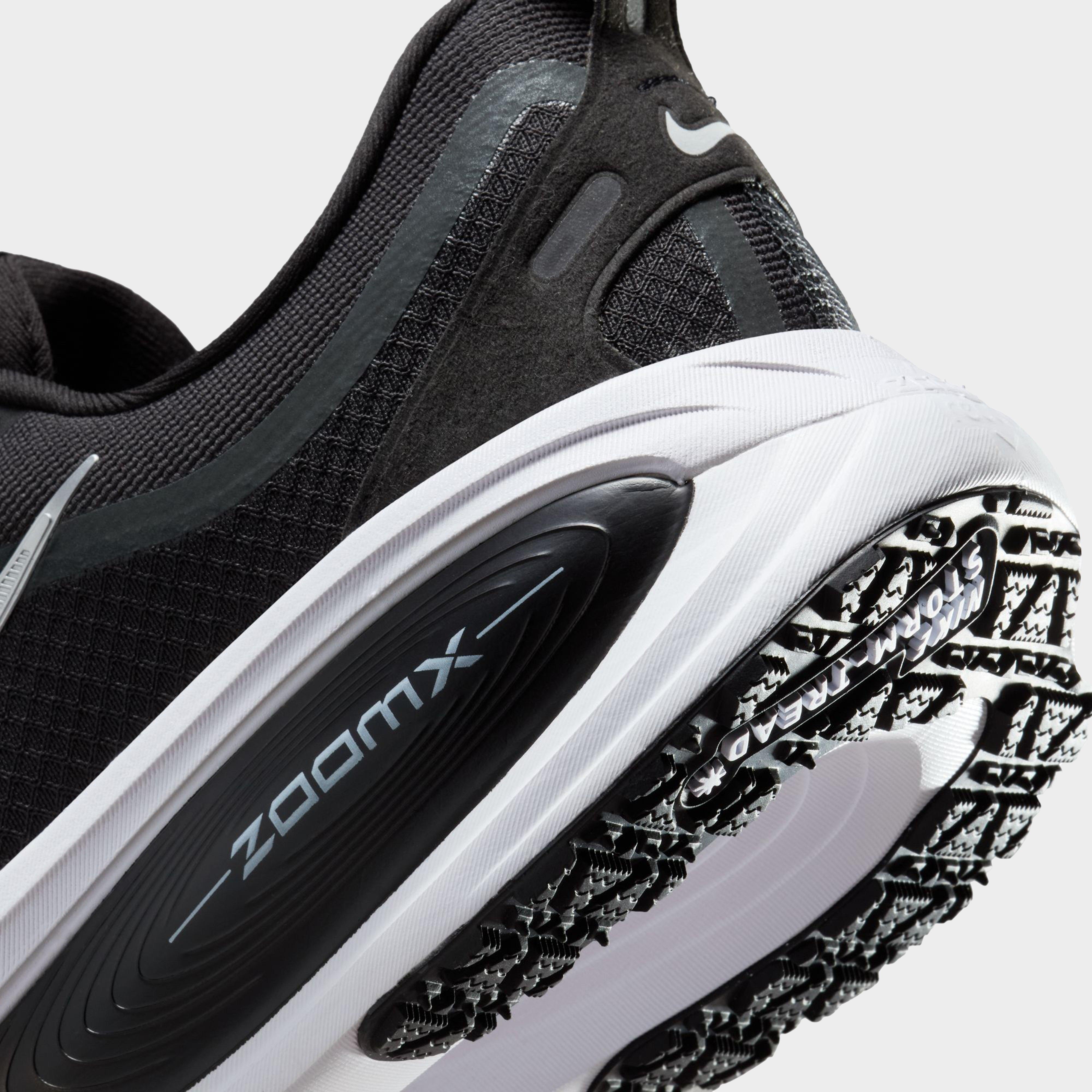 Men’s Vomero 18 GORE-TEX® Road Running Shoes