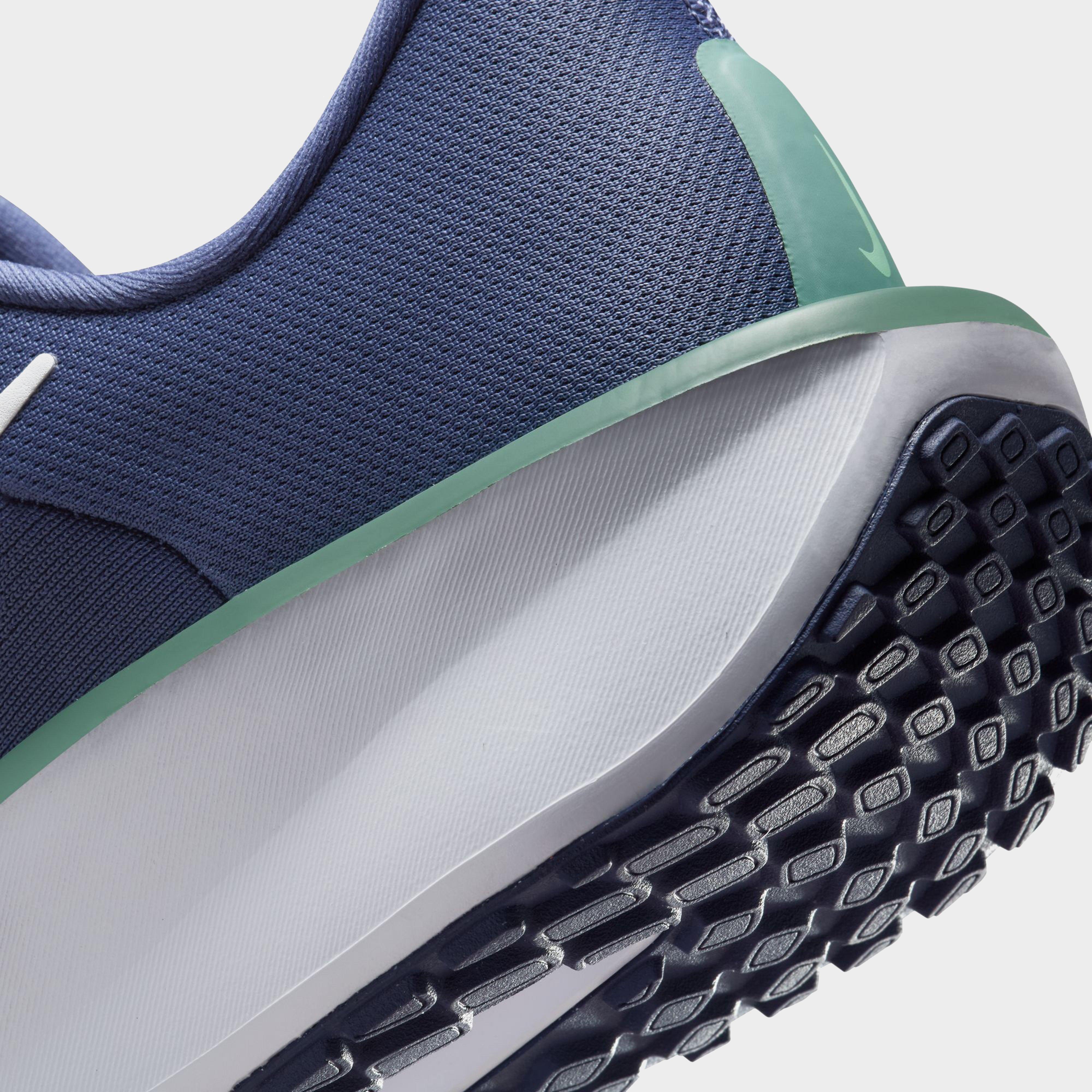 nike men blue quest running shoes