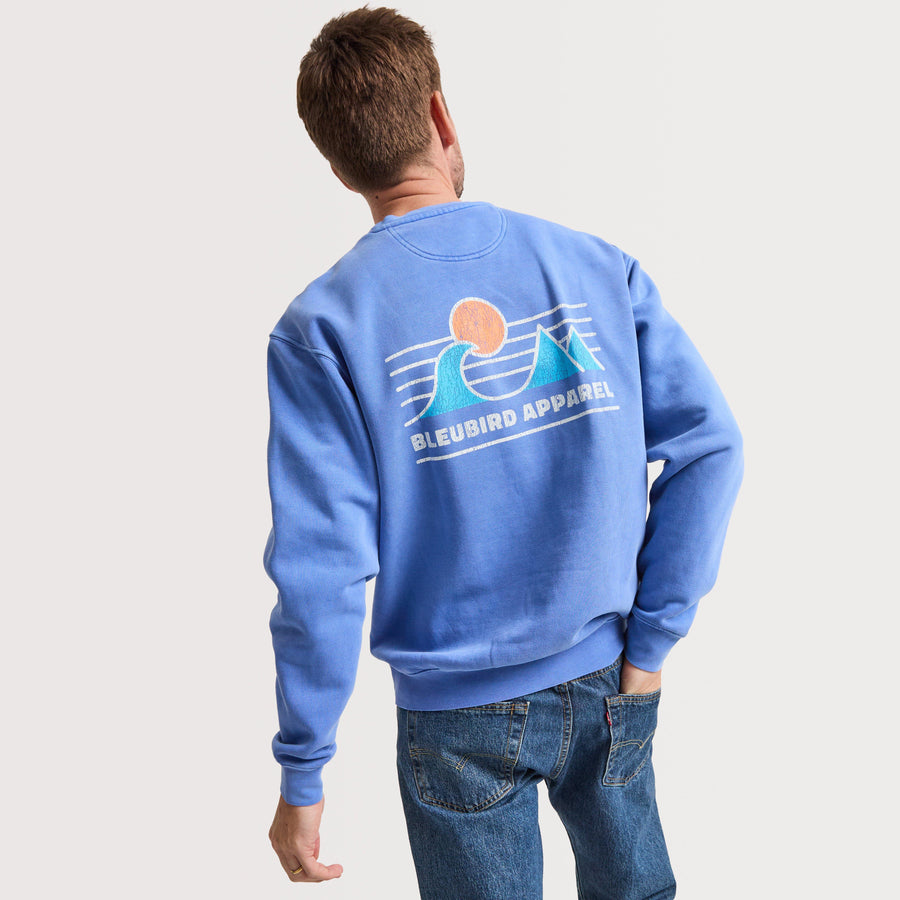 photo of a man wearing Ocean Horizon Crew