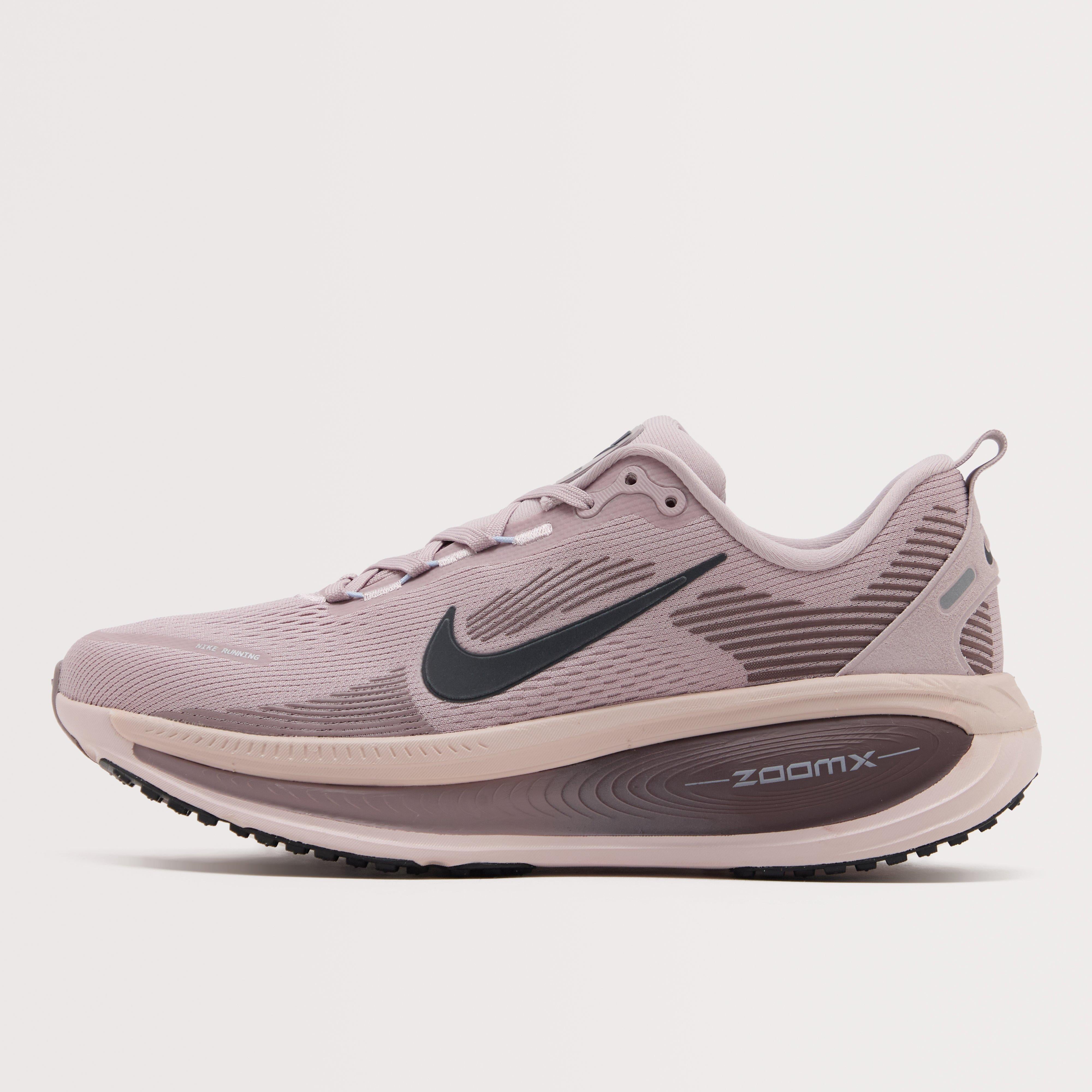 Women’s Vomero 18 Road Running Shoes