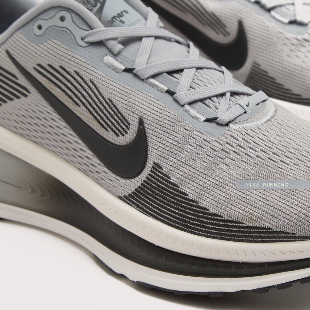 Men’s Vomero 18 Road Running Shoes