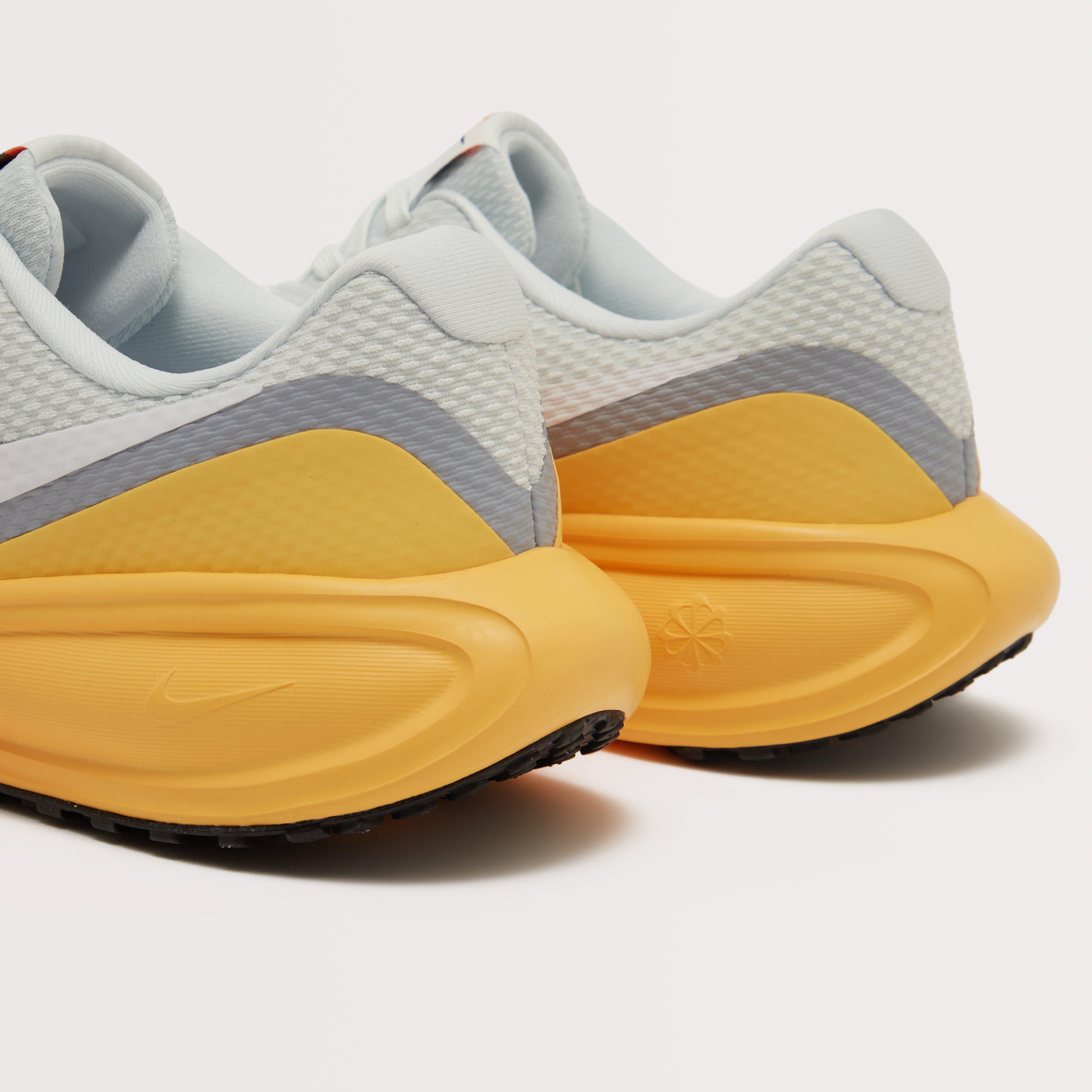 Men's Revolution 8 Road Running Shoes