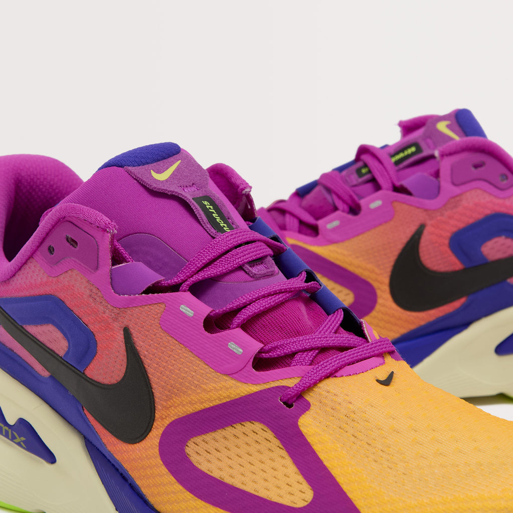 Men’s Structure Plus Road Running Shoe