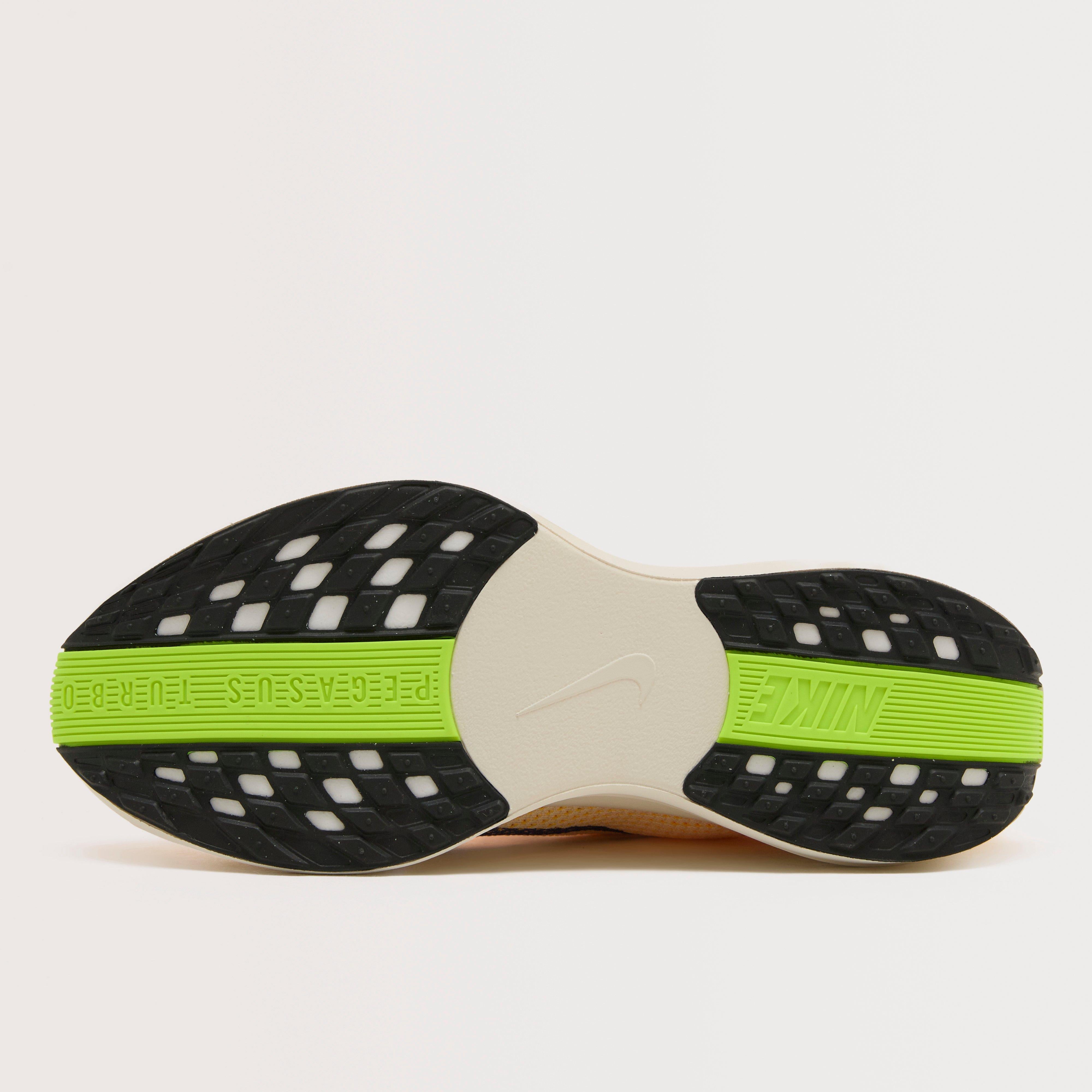 Men’s Pegasus Plus Running Shoe