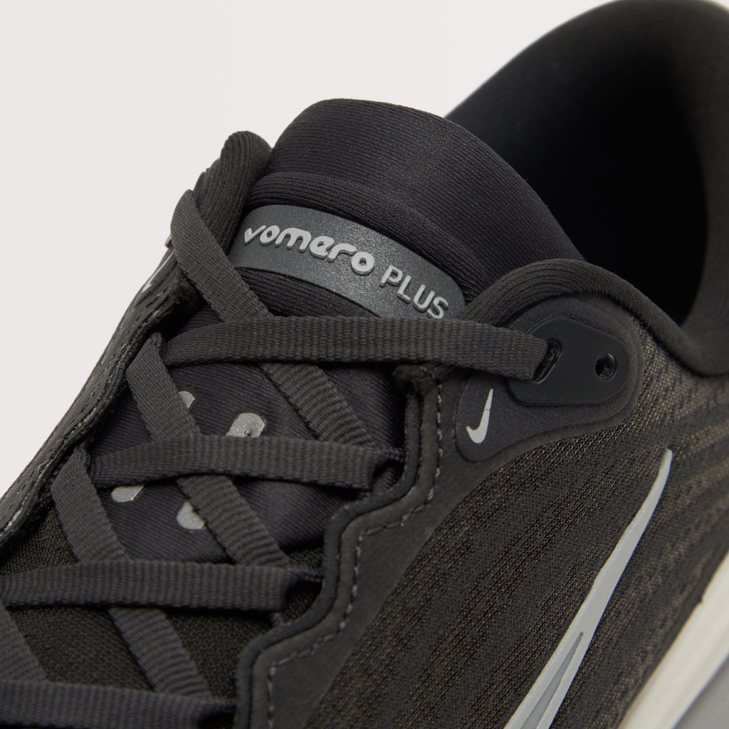 Men's Road Running Shoes Vomero Plus